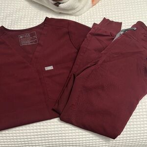 Figs Burgundy Scrub Set XXS